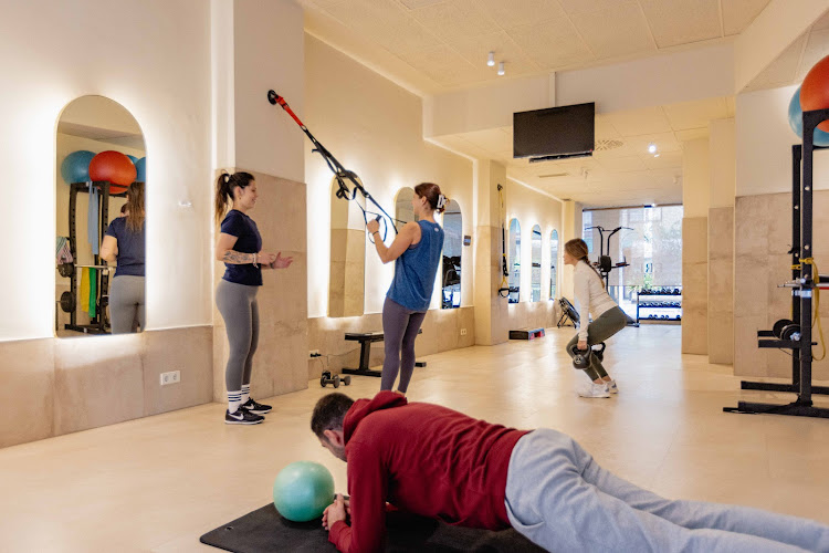 Ereaga Wellness Studio | Entrenamiento Funcional | Pilates| Fisioterapeuta| Nutrición| Estética