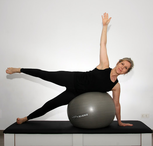 IR ZENTRO PILATES Y YOGA